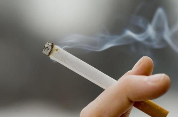 二手烟对生育力有何损害？对试管婴儿有影响吗？